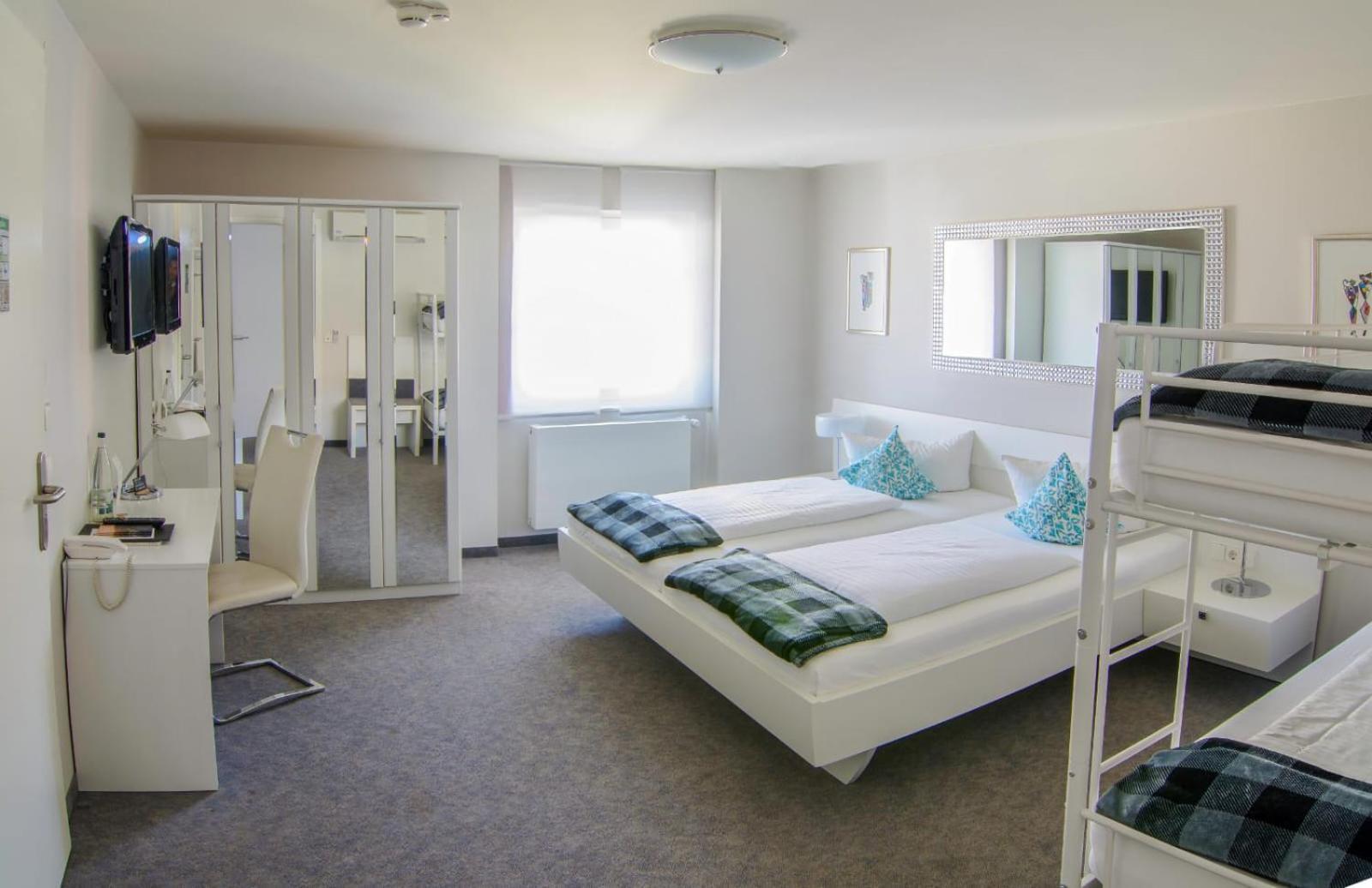 Adler - 3* Weil am Rhein